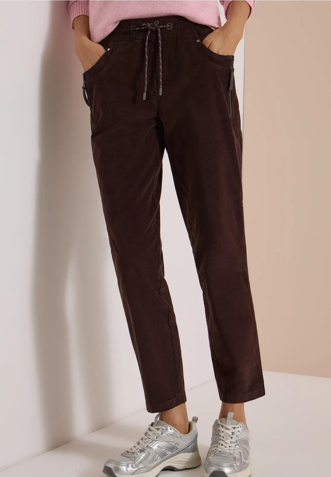 NOS Tracy Fine Corduroy Trousers - Truffle Brown - Cecil