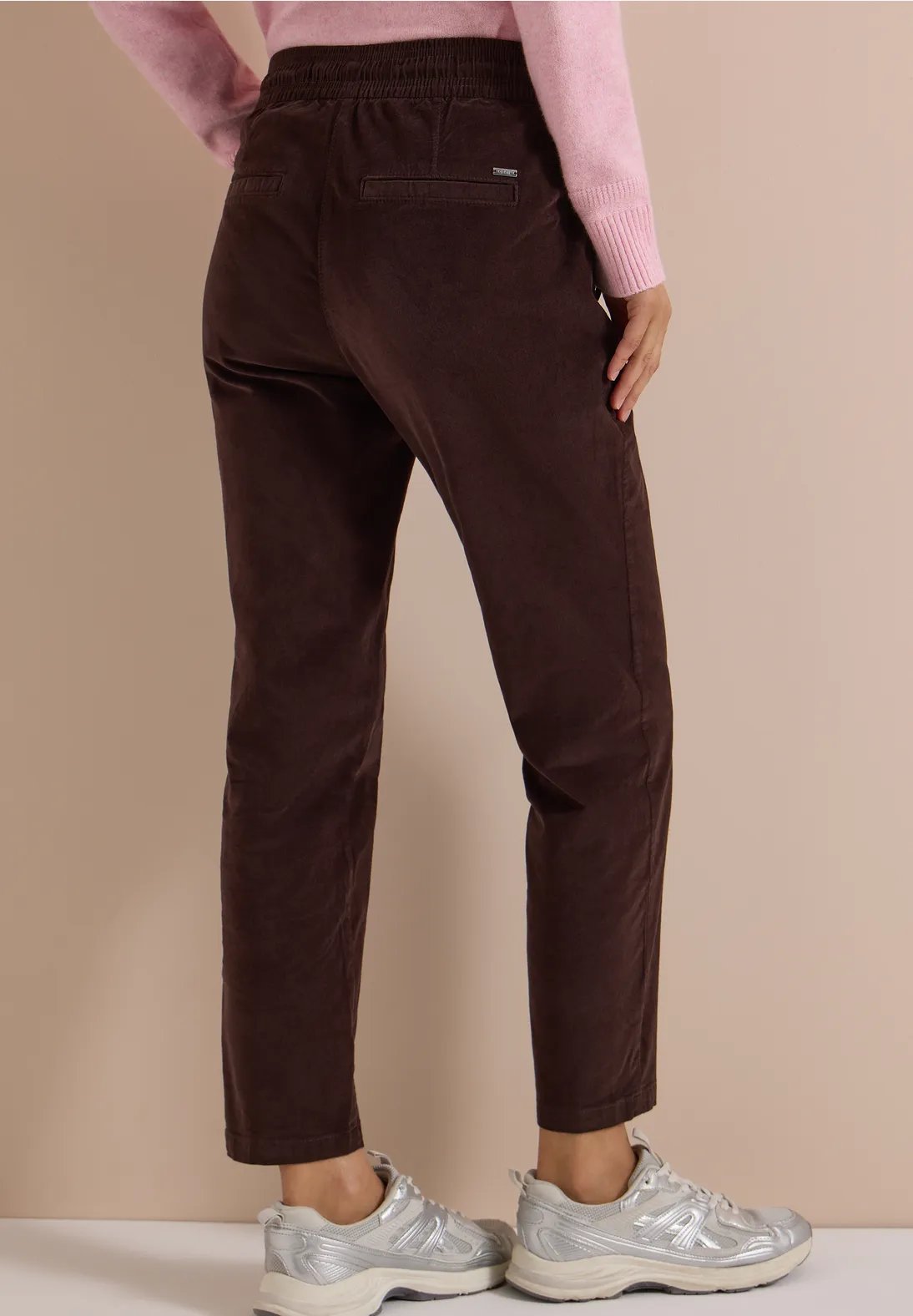NOS Tracy Fine Corduroy Trousers - Truffle Brown - Cecil - 4