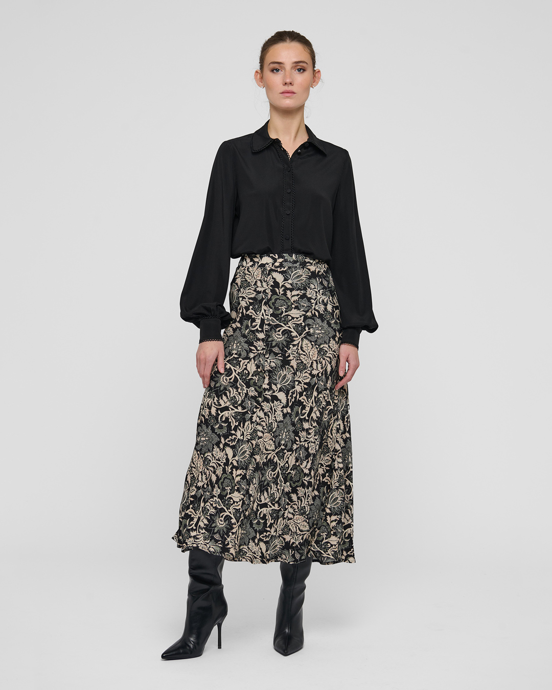 Kjol Kela mönstrad svart/beige/grått