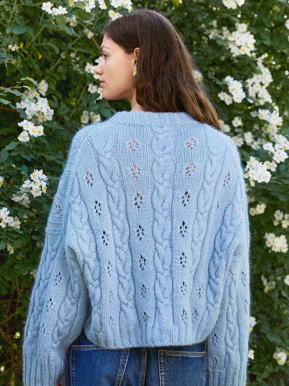Sandnes Junia Sweater 2606_11  (19 m flätstick st 5,0) - 4