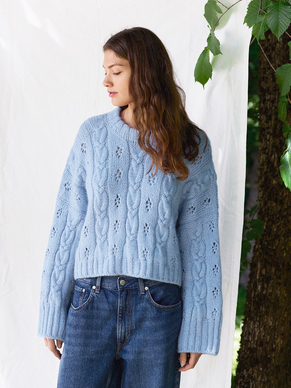 Sandnes Junia Sweater 2606_11  (19 m flätstick st 5,0) - 3