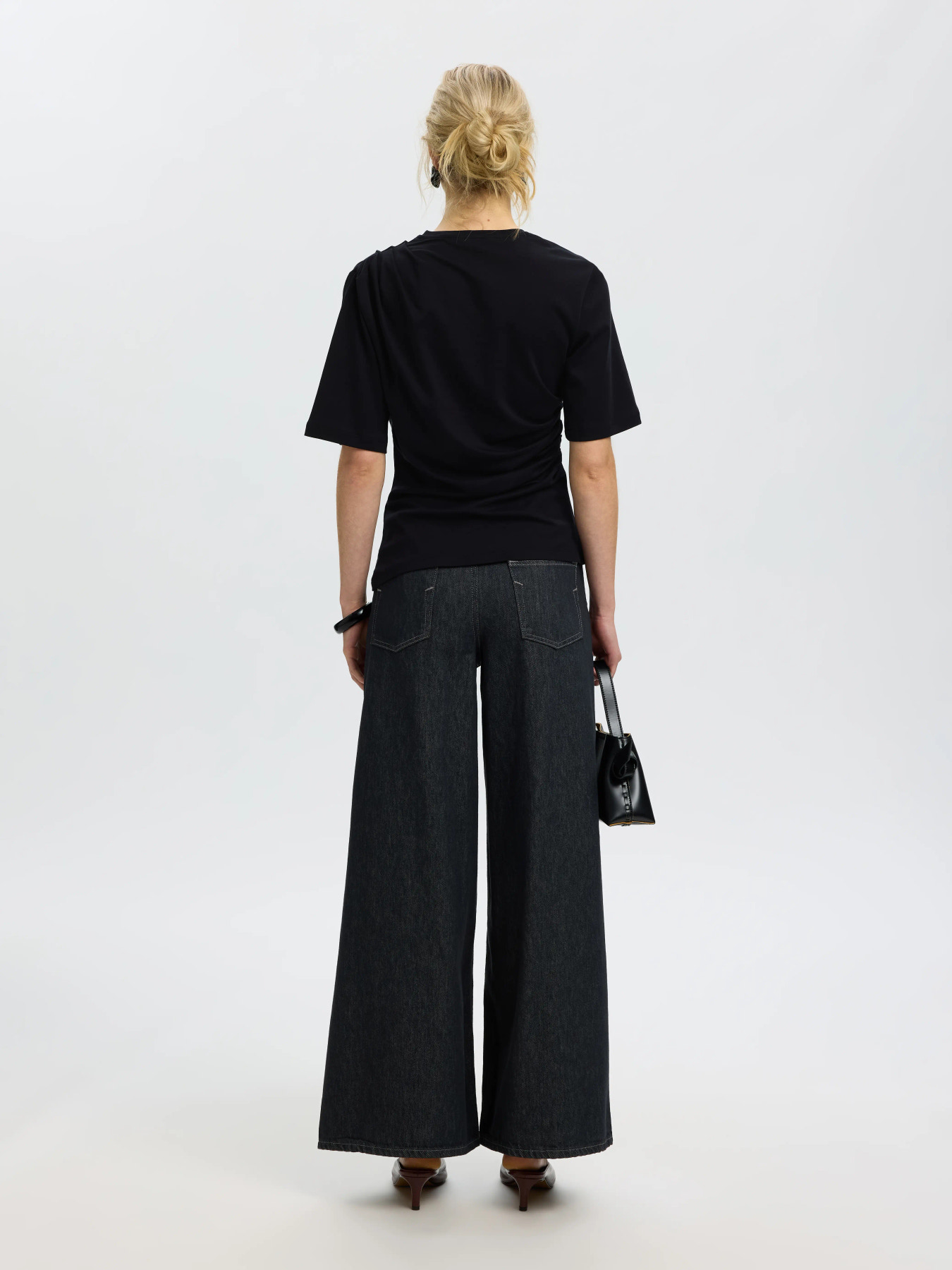 SLWTAJ LIGHT TWIST TEE NOOS Black - 6