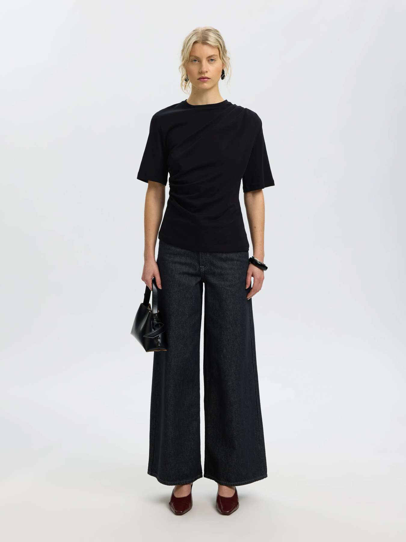 SLWTAJ LIGHT TWIST TEE NOOS Black - 4