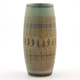 ウラ・ウィンブラッド　グリーン/茶色のベース　19cm　1960年代