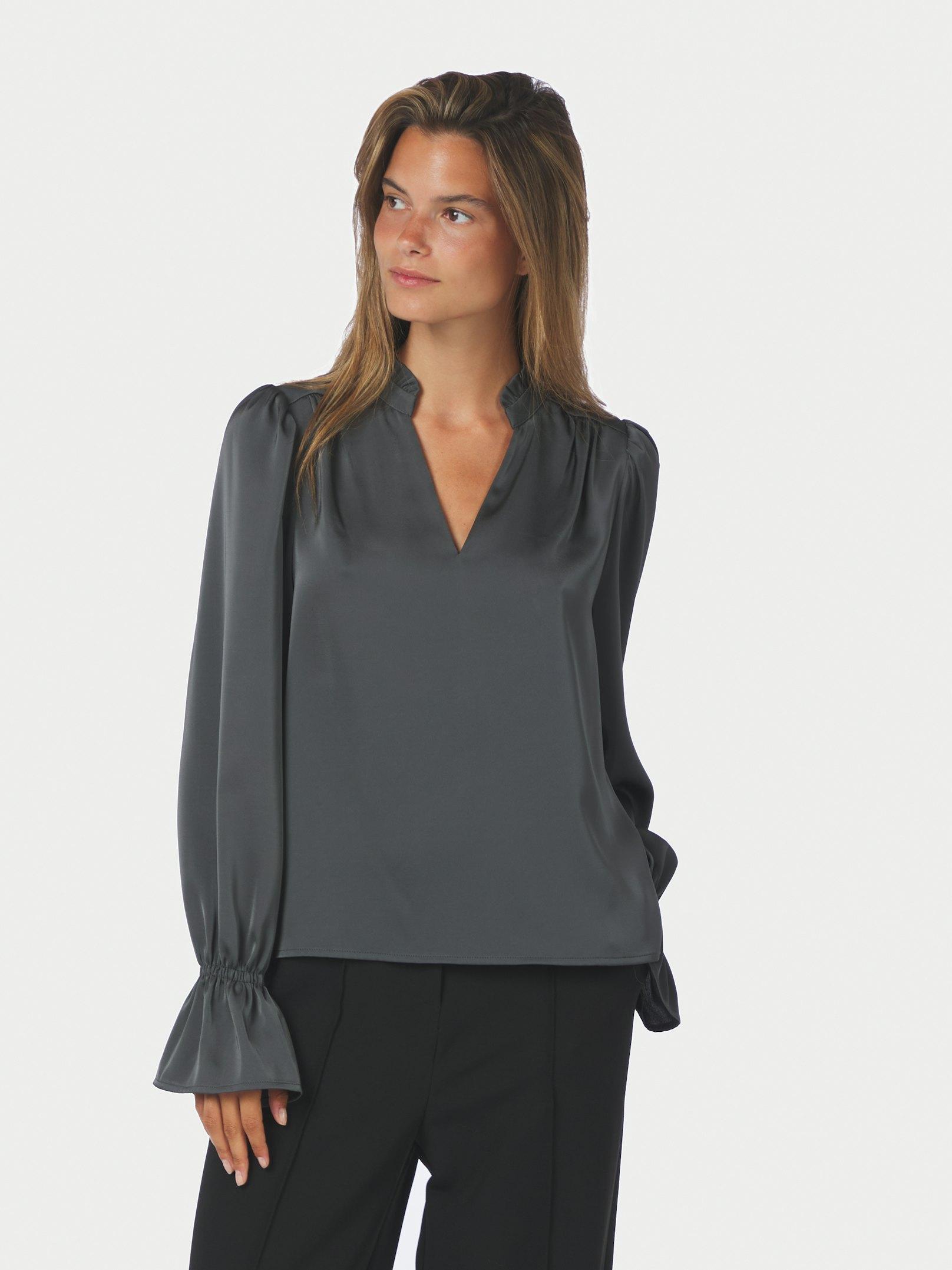 Amara Drapy Satin Blouse Antracit - 3