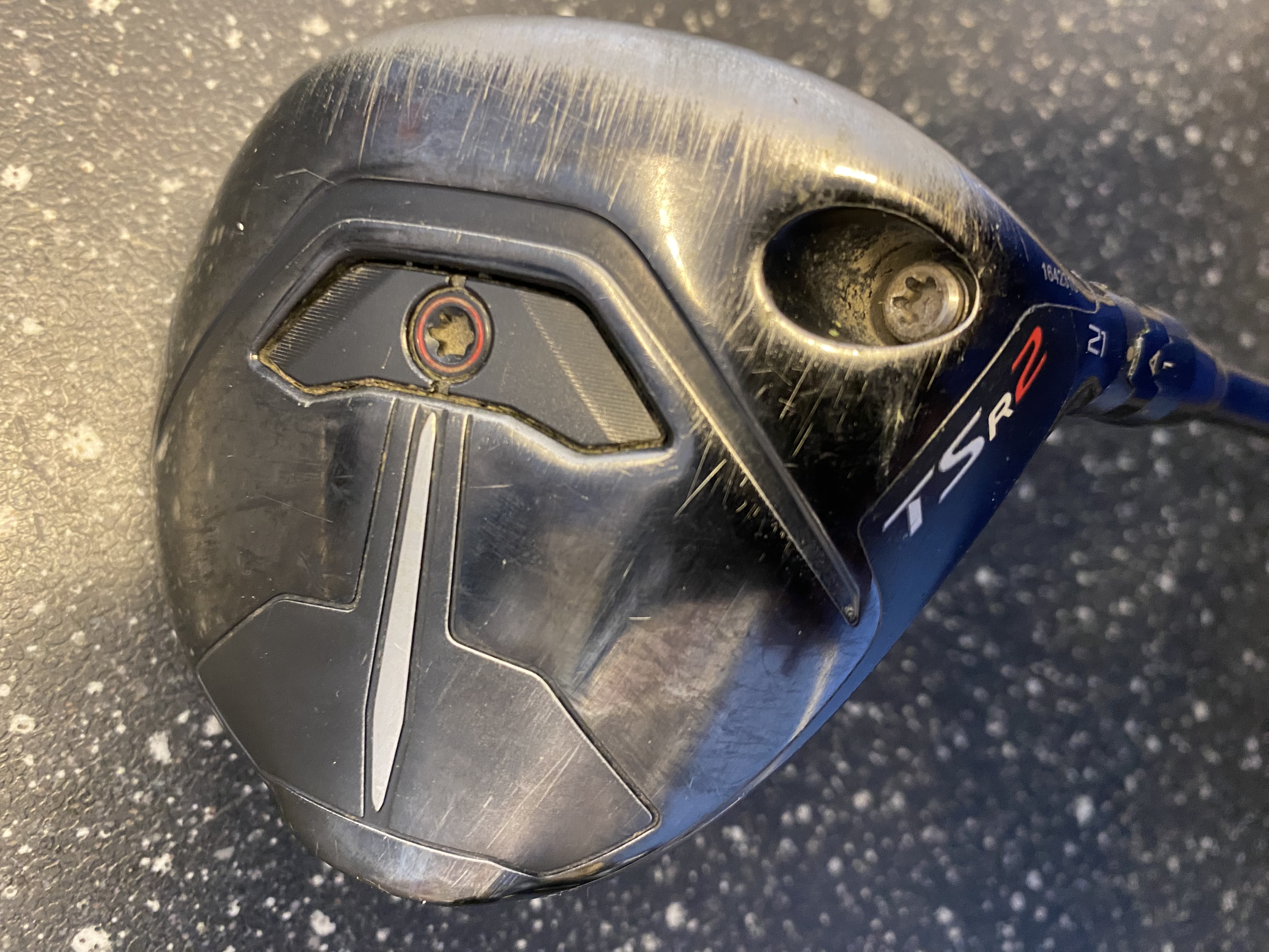 Titleist TSr2  FW7  21 grader