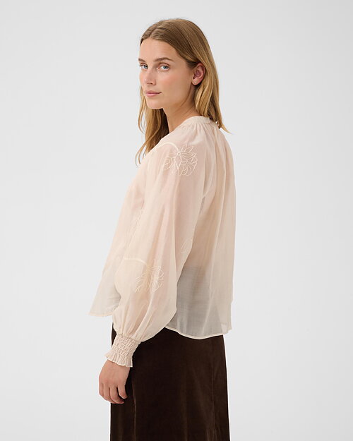 Blus Cheyanne med brodyr ljusbeige - 2