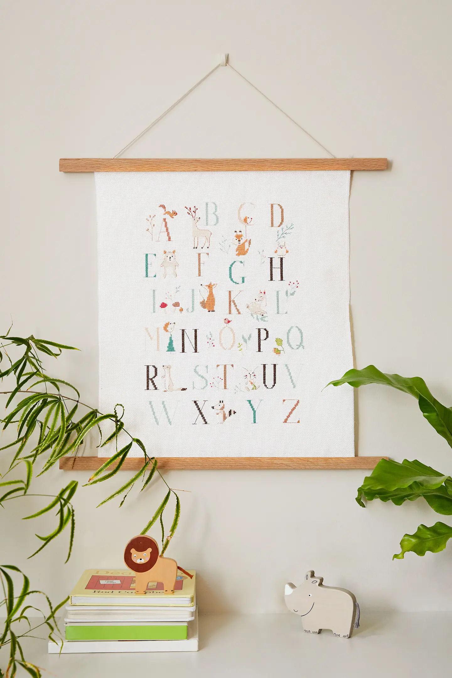 DMC Korsstygnskit Animal Alphabet Sampler 25,7 x 35,5 cm - Aida 5,5/14 ct