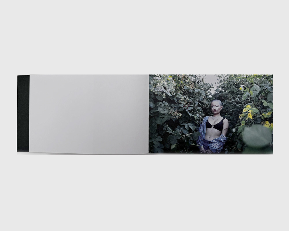 Kicki Lundgren: Green Room [signed] - 3