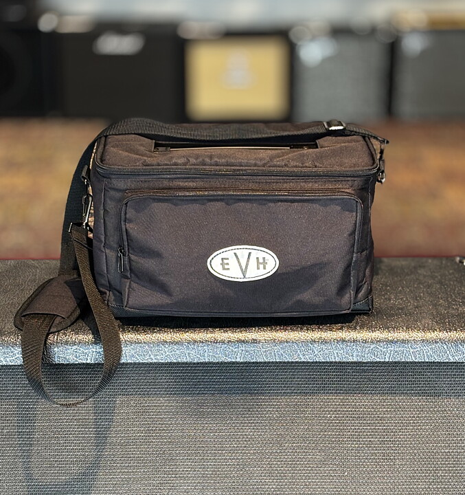 EVH 5150 III LBX 2 med cover  