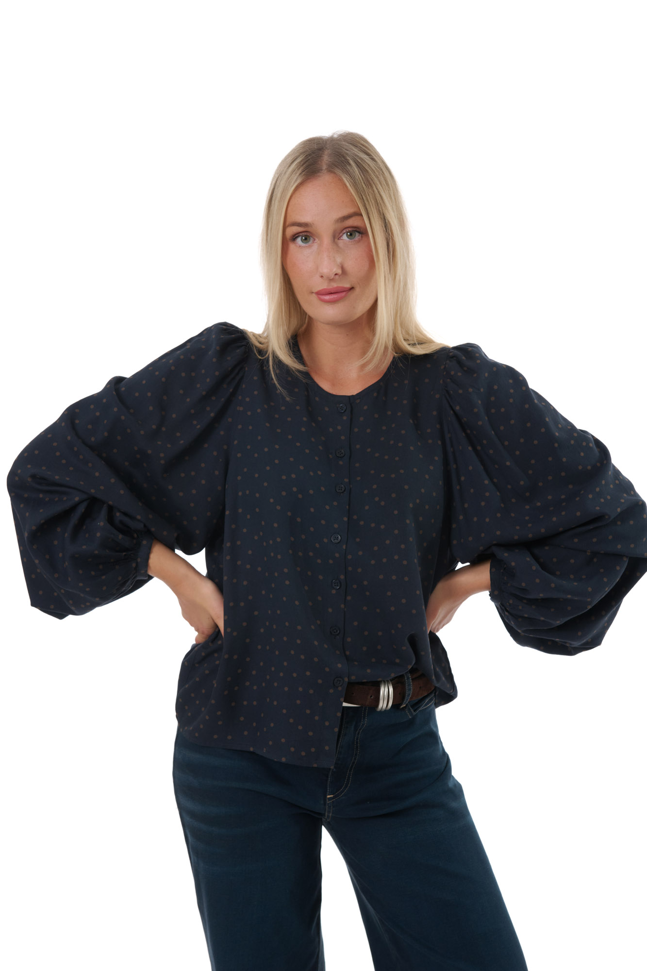 Molly shirt  shadow - 3