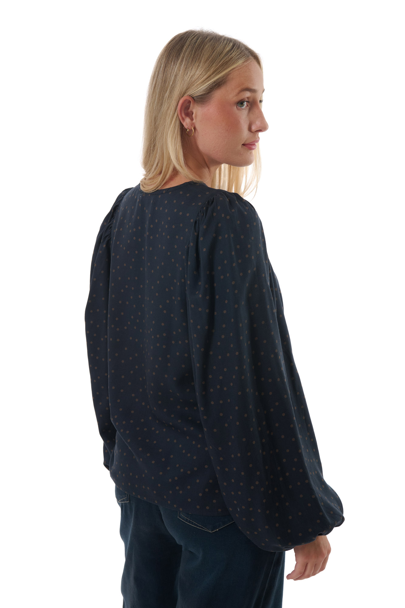 Molly shirt  shadow - 4