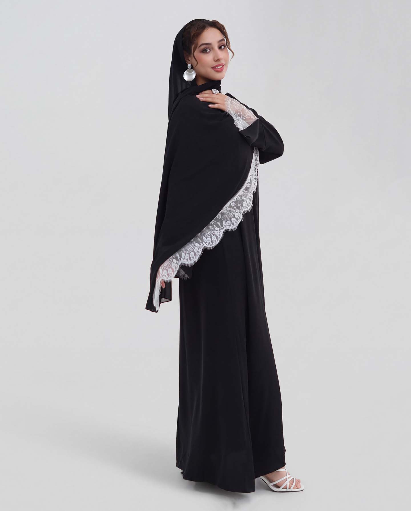 Dekorerad Abaya i Nida-tyg med Hijab - Svart - 2