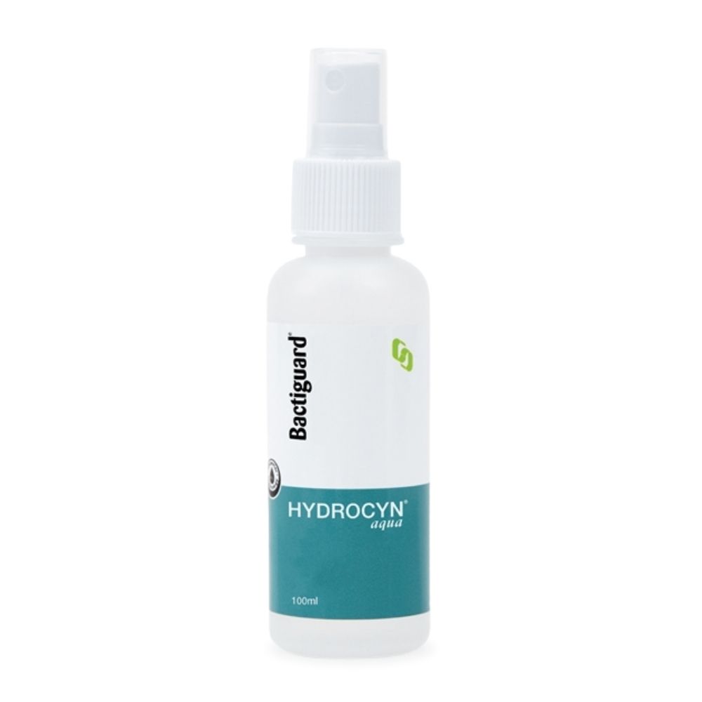 Hydrocyn Aqua Sårtvätt 100 ml sprayflaska från Bactiguard stående upprätt.