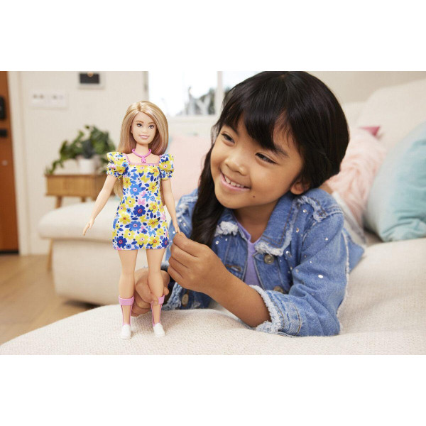 Barbie Fashionista Downs Syndrom - 5