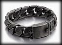 17 mm. Pansarlänk armband i grått stål. 
