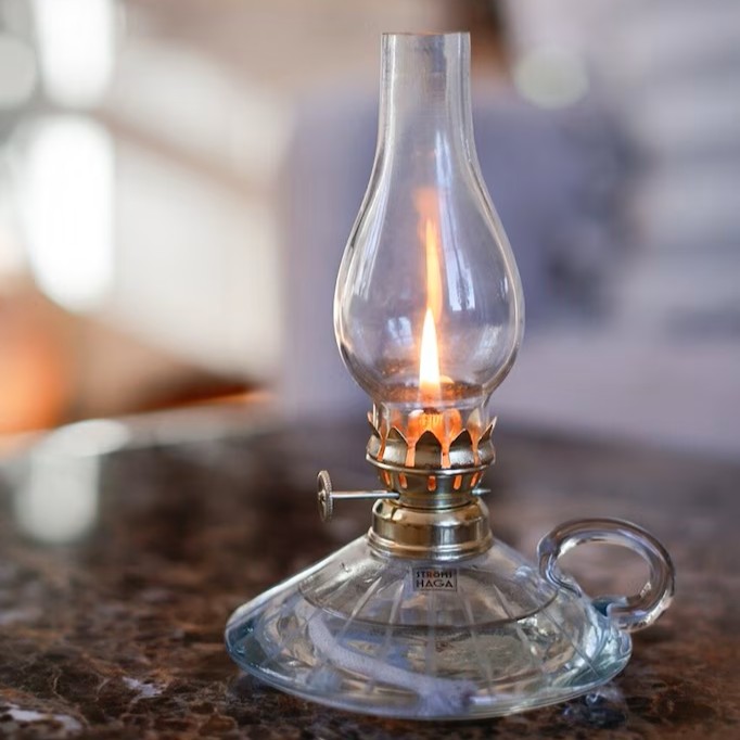 Fotogenlampa med handtag - Mässing