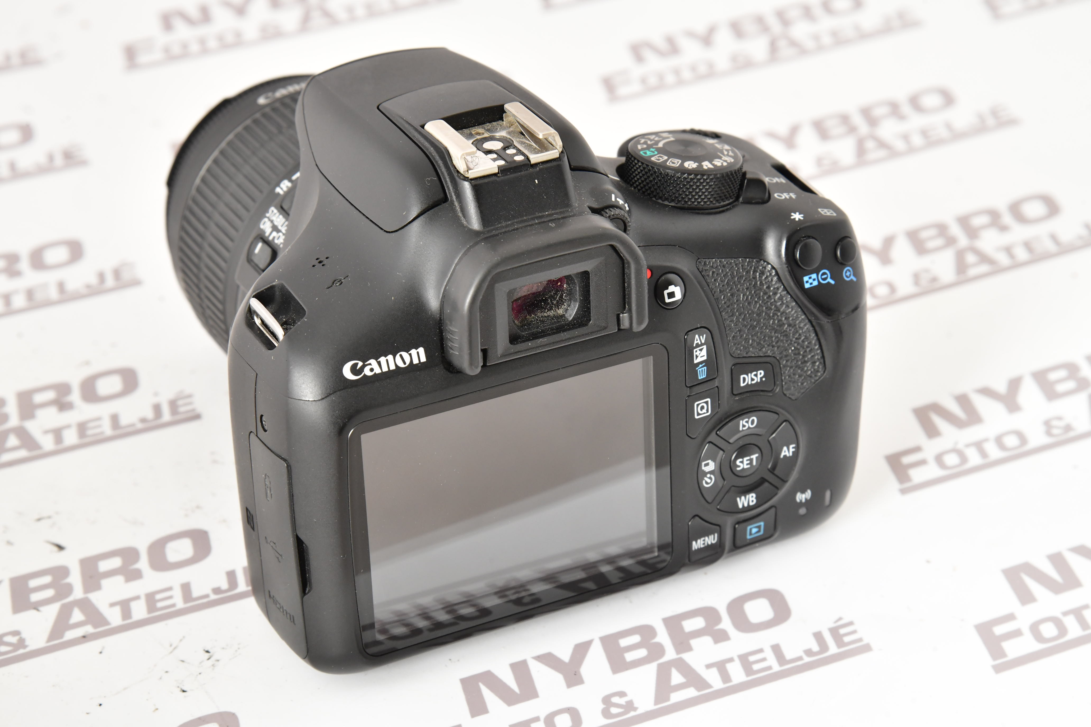 Canon EOS 1300D + 18-55/3.5-5.6 IS II - 2