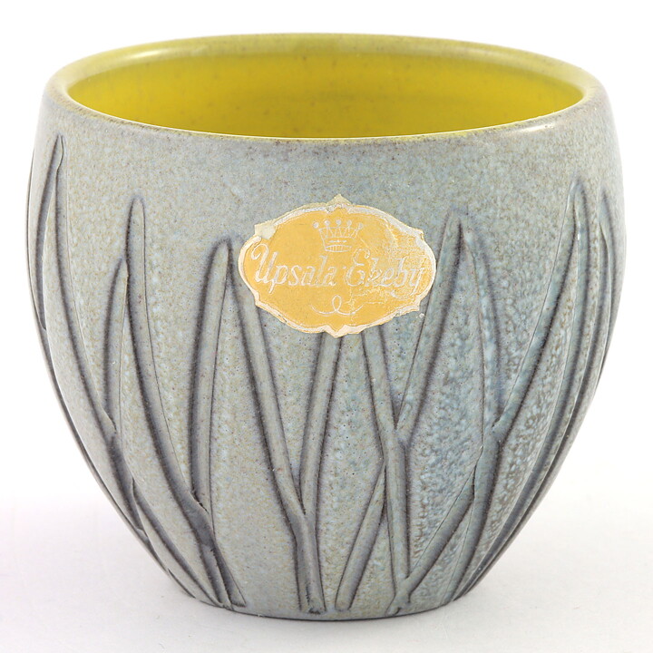 Ingrid Atterberg (Lansett 1956) Gray Rounded Bowl with Leaf Relief 6 cm