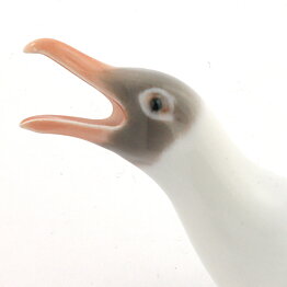 Jens Peter Dahl-Jensen (Bing & Grøndahl 20th Century) Crying Gull #1809 11/5 cm