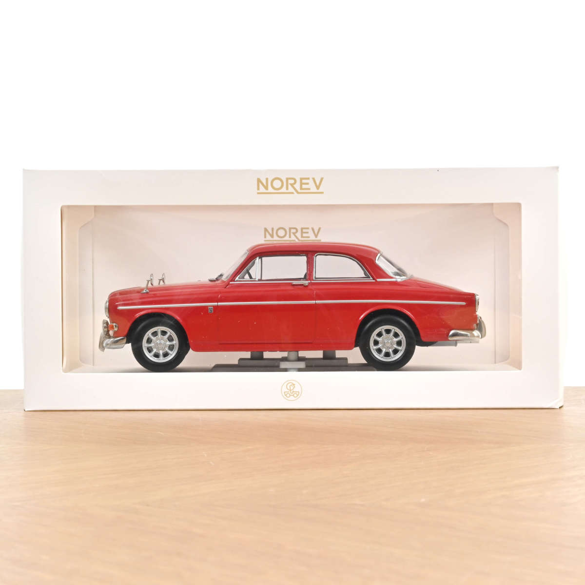 Volvo Amazon  123 GT  1968  1:18  Norev - 2