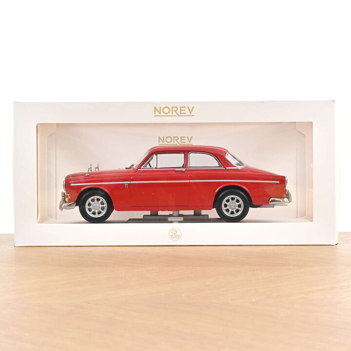 Volvo Amazon  123 GT  1968  1:18  Norev