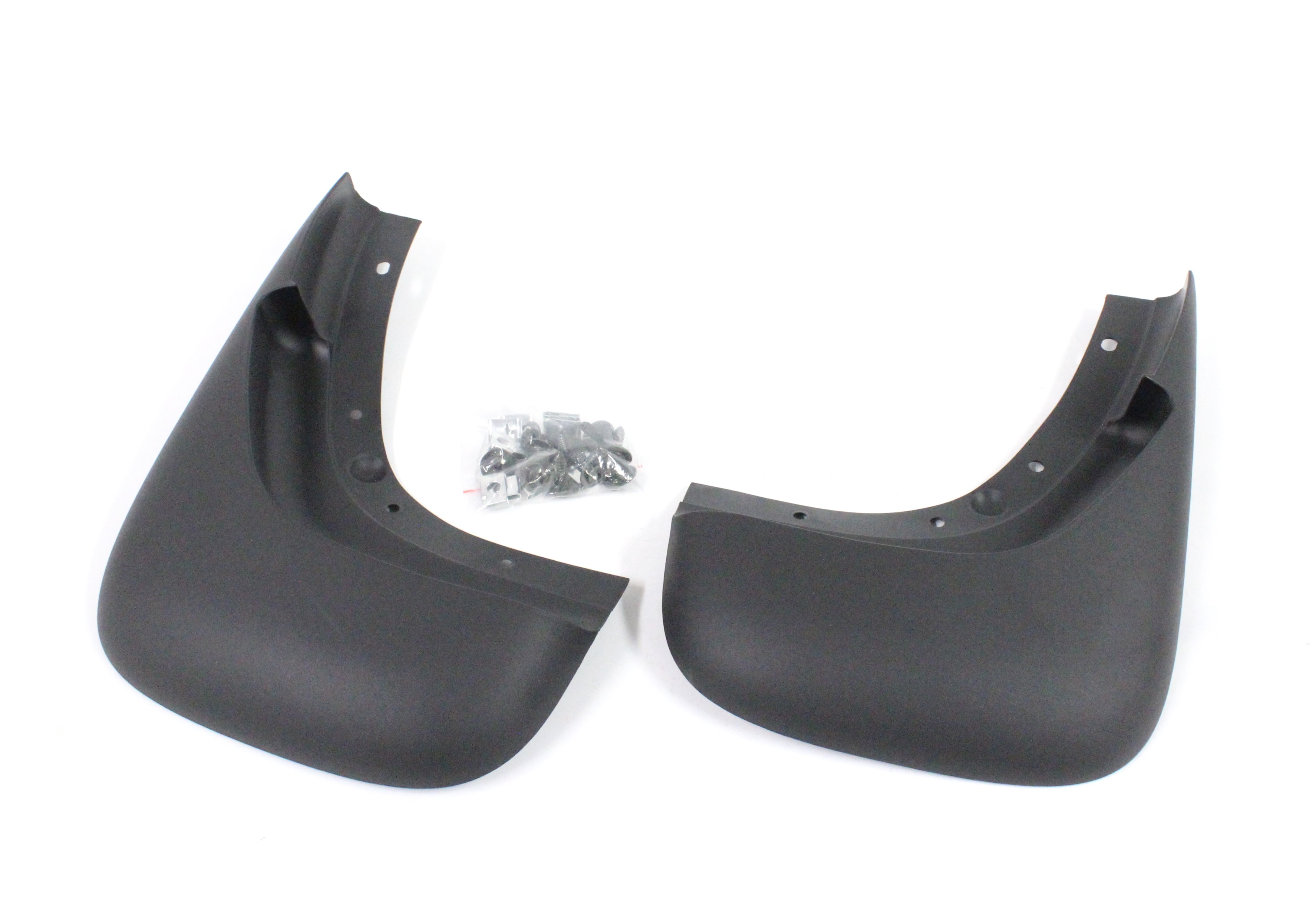 Mud flap kit front, S60/V70 2005-07