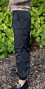 Marta Cargobyxa Vanilla Svart