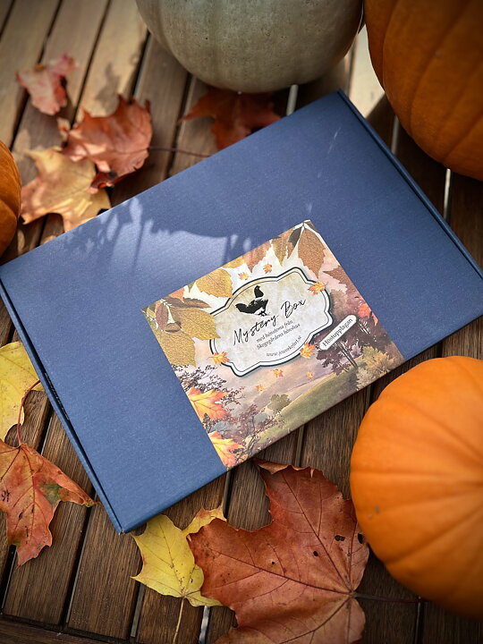 product-image Mystery Box med höns & hösttema (Släpps den 1:a oktober!)