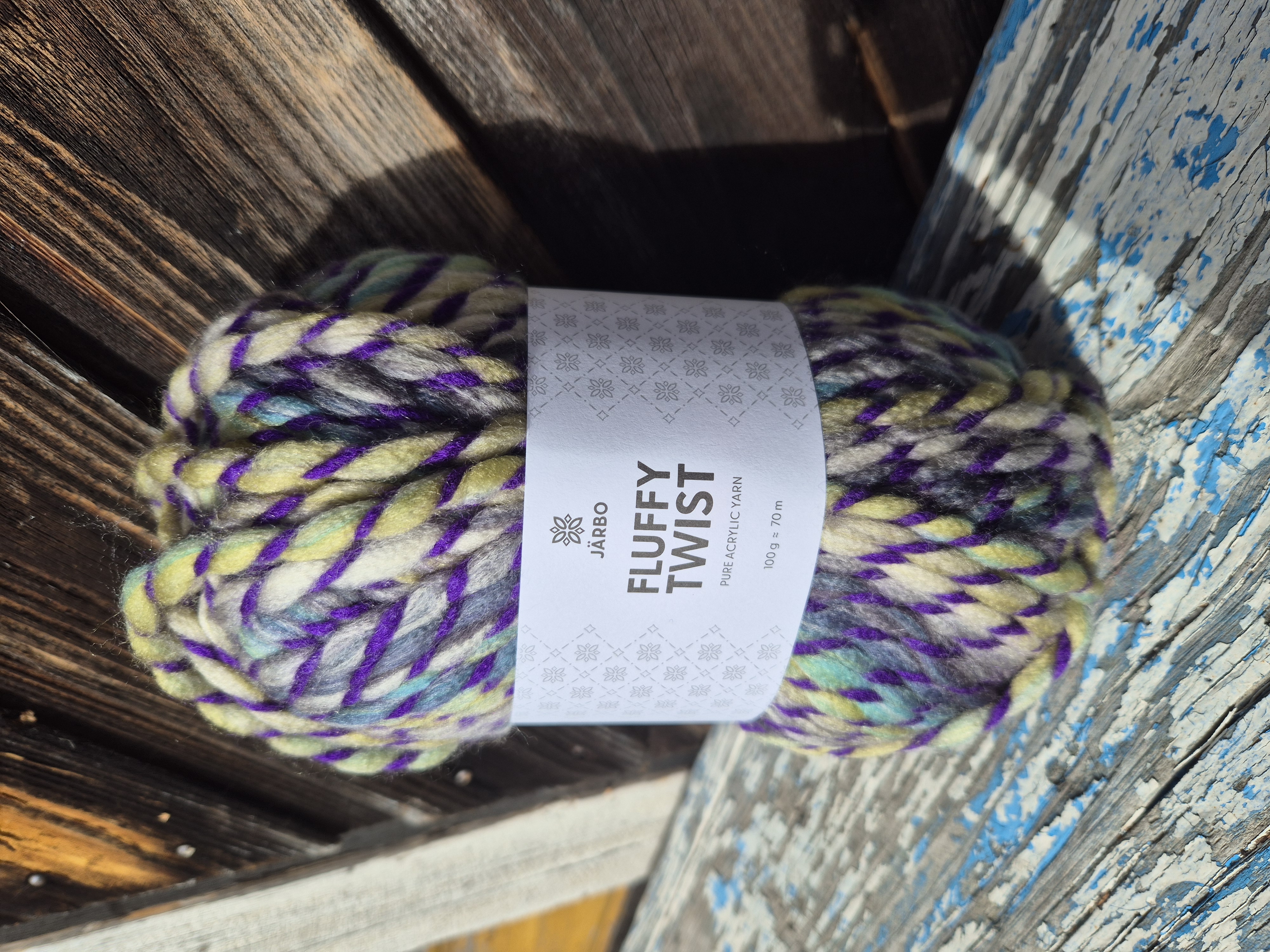 Fluffy Twist 13613 Soft Voltage 100gr Järbo