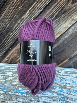 Merino Mega 221402 Crushed Currant 100gr Svarta Fåret