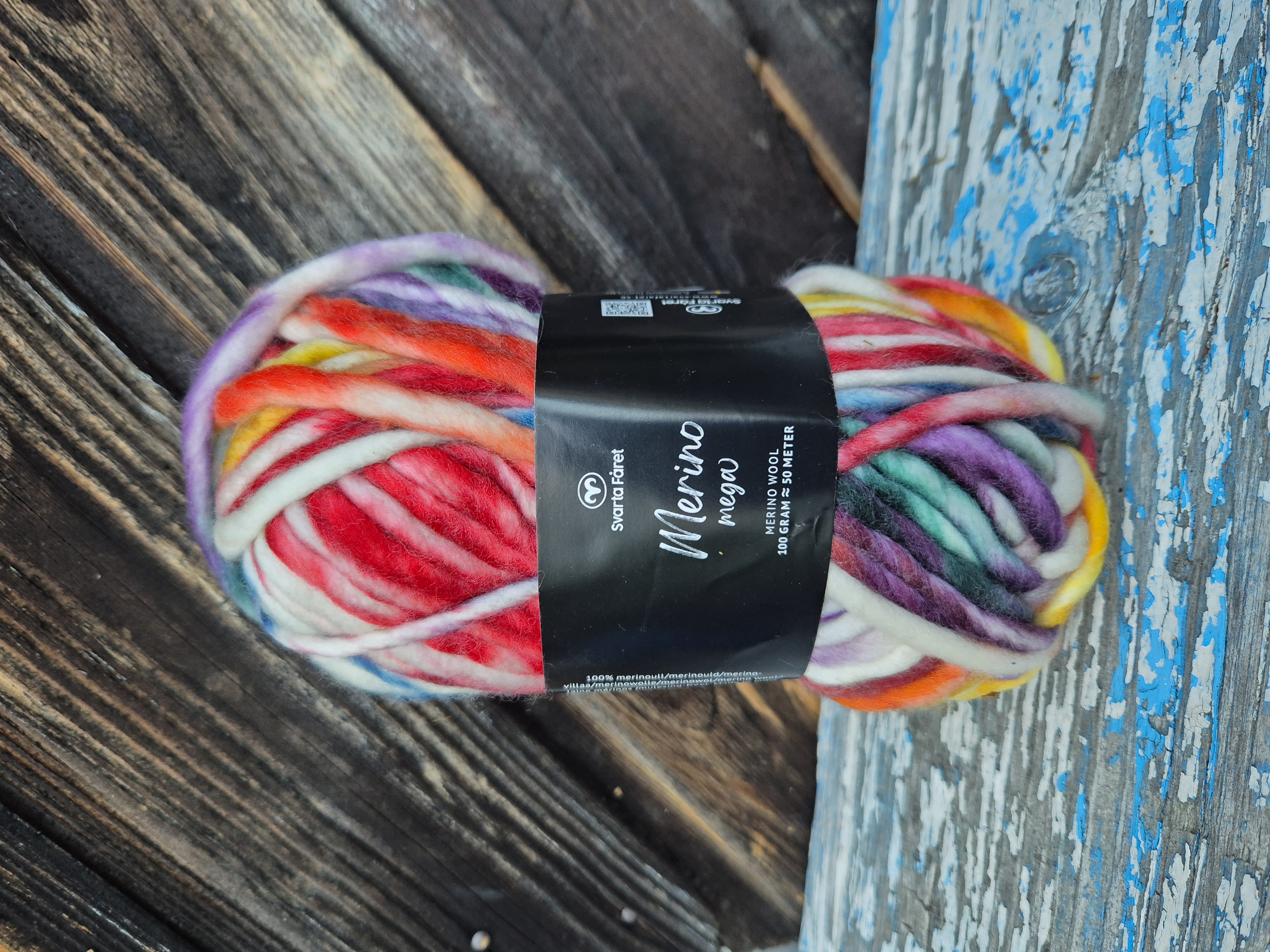 Merino Mega 221410 Dark Rainbow 100gr Svarta Fåret
