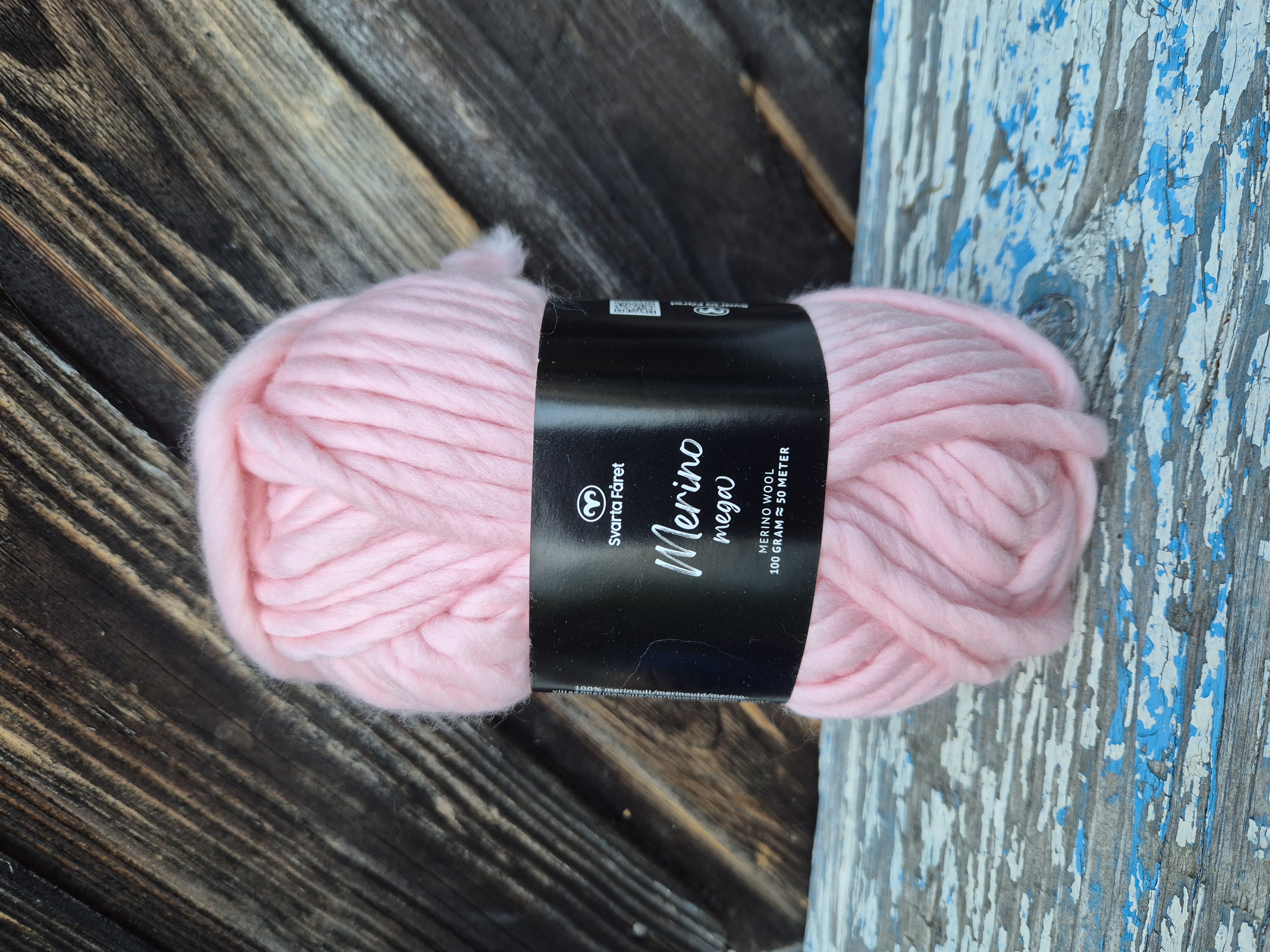 Merino Mega 221401 Rosewater 100gr Svarta Fåret