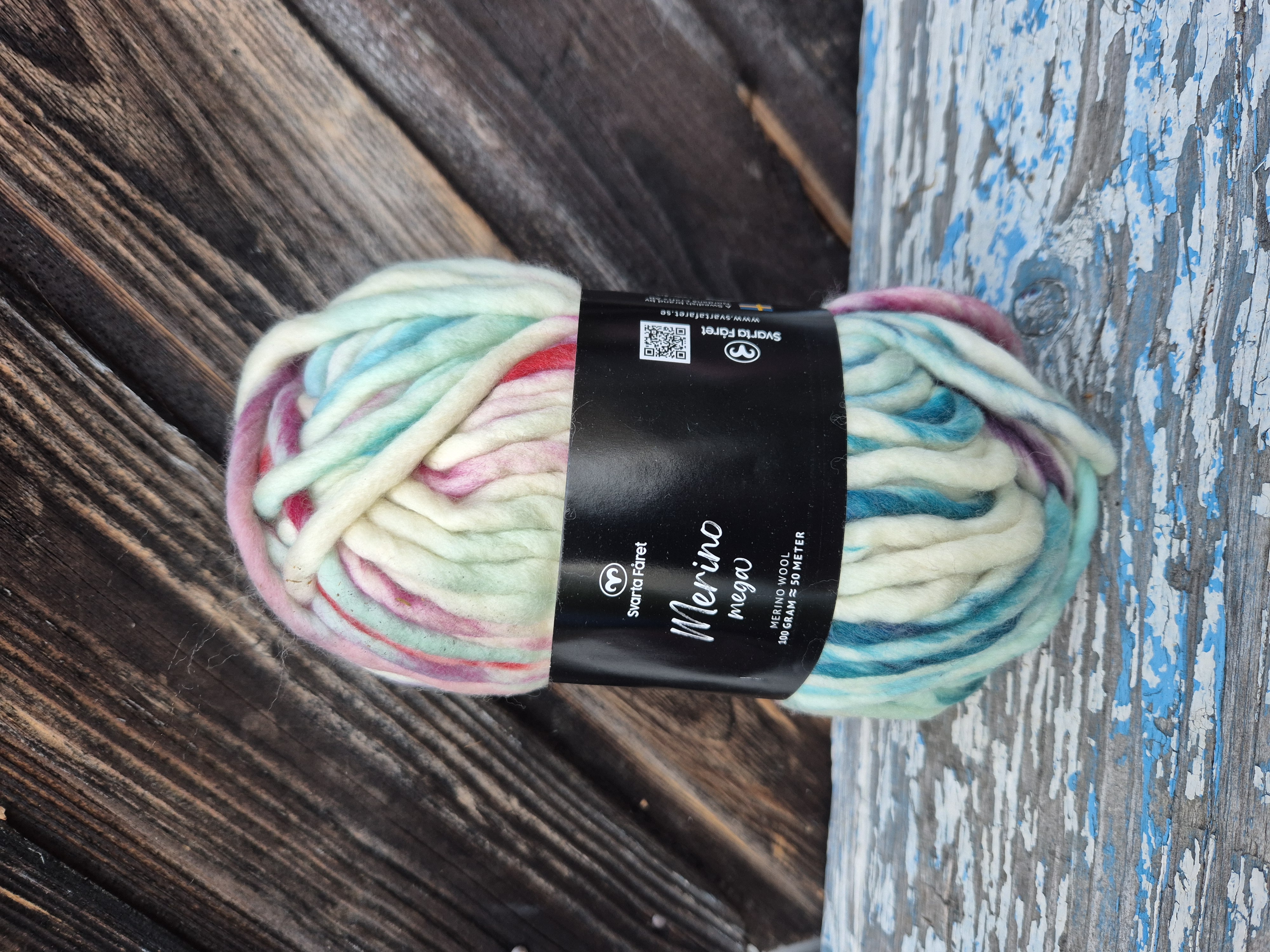 Merino Mega 221411 80's Tracksuit 100gr Svarta Fåret