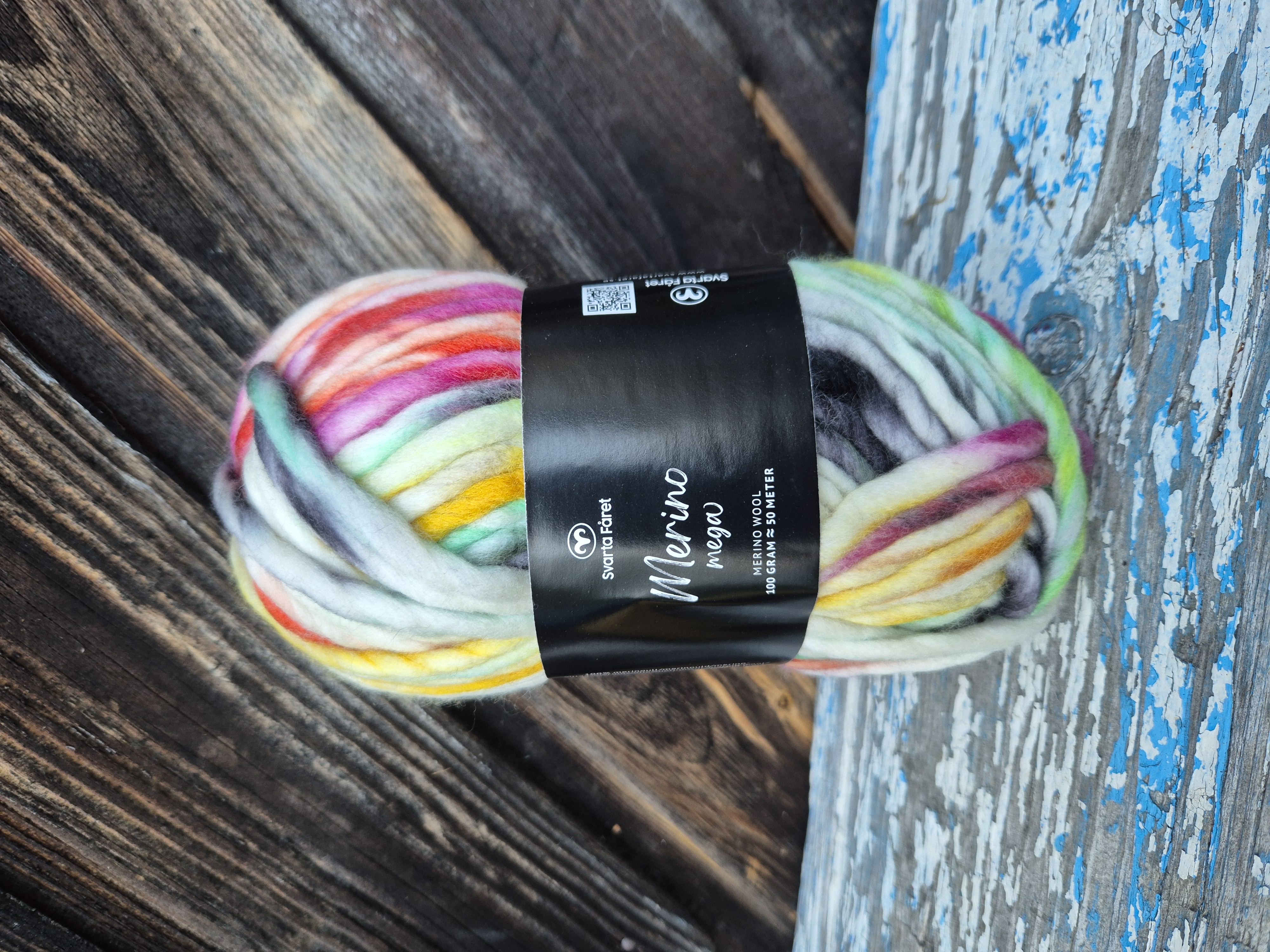 Merino Mega 221406 Spring Feels 100gr Svarta Fåret