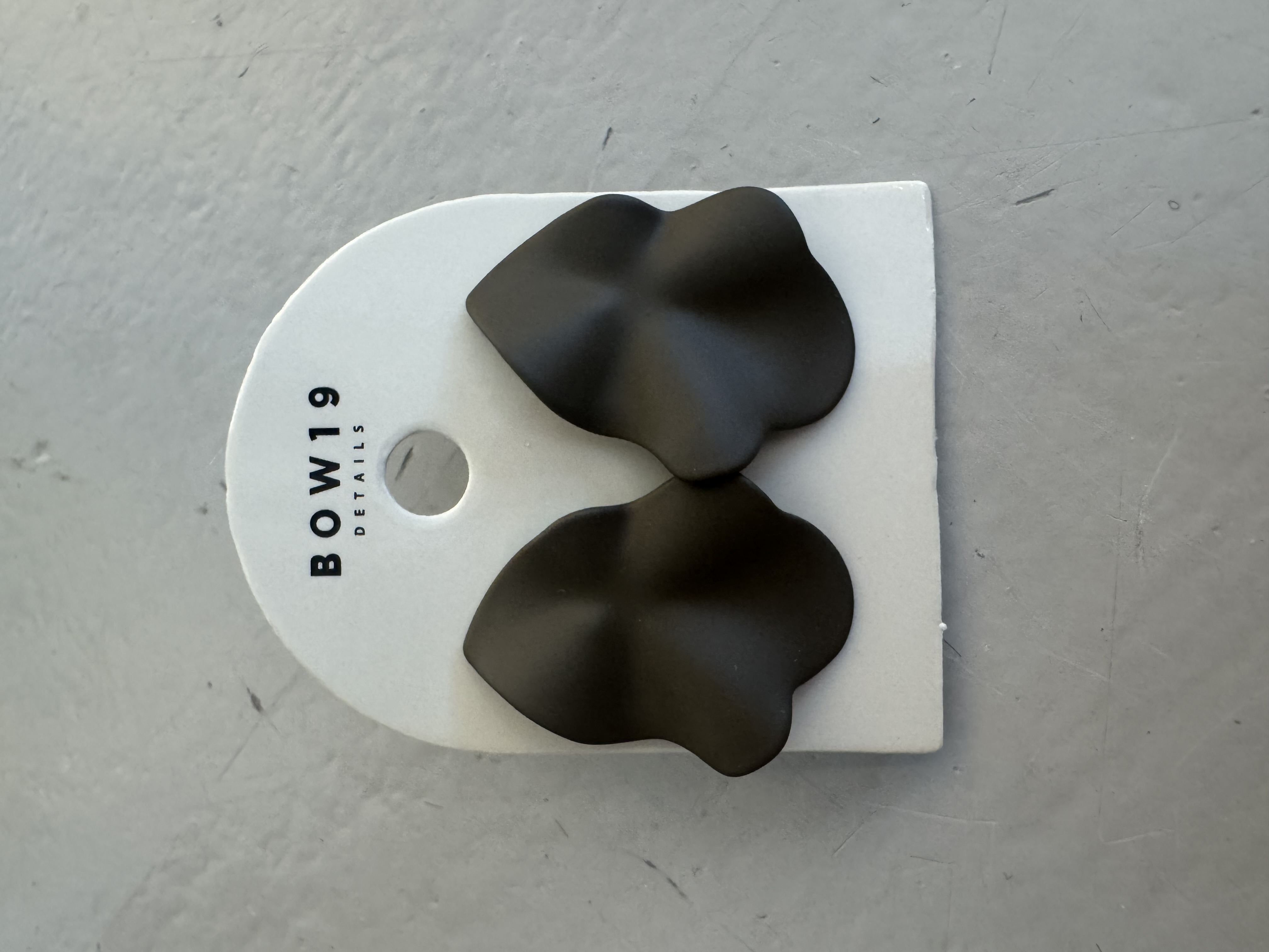 Lip Earrings Small Dark Olive Green