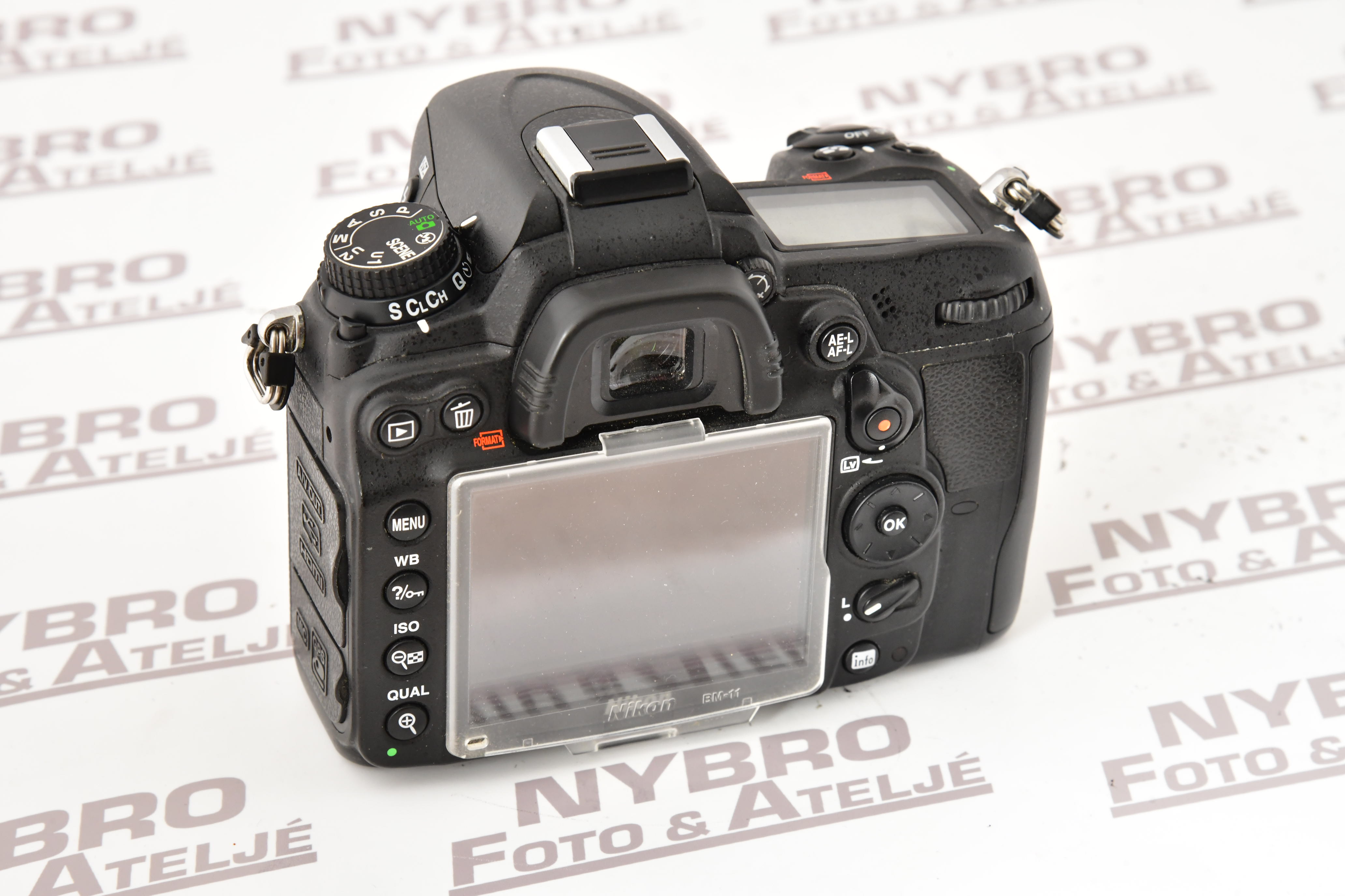 Nikon D7000 - 2