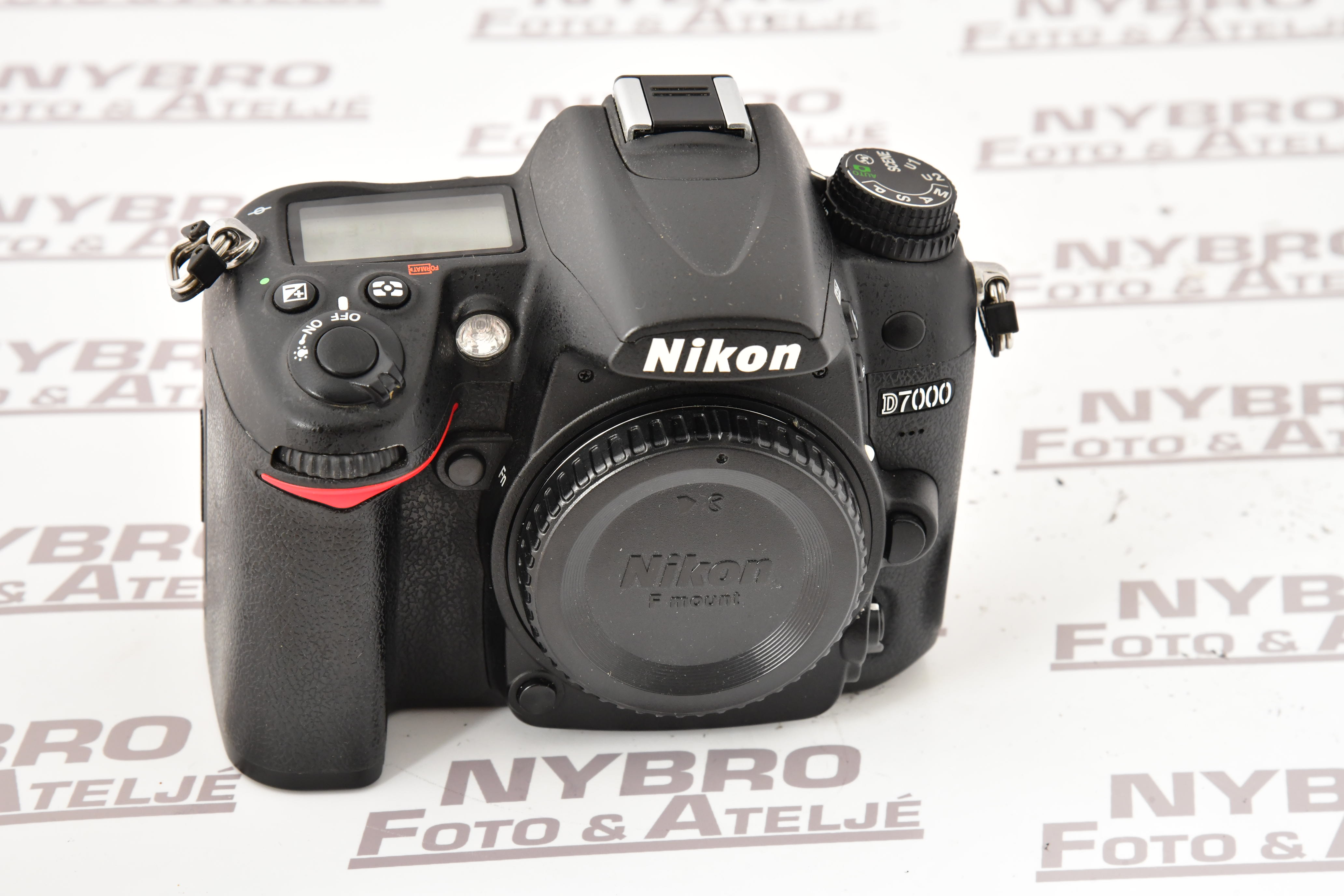 Nikon D7000