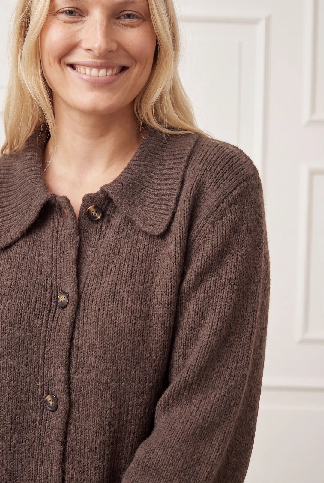 Joa Long Cardigan - Dark Brown - Isay