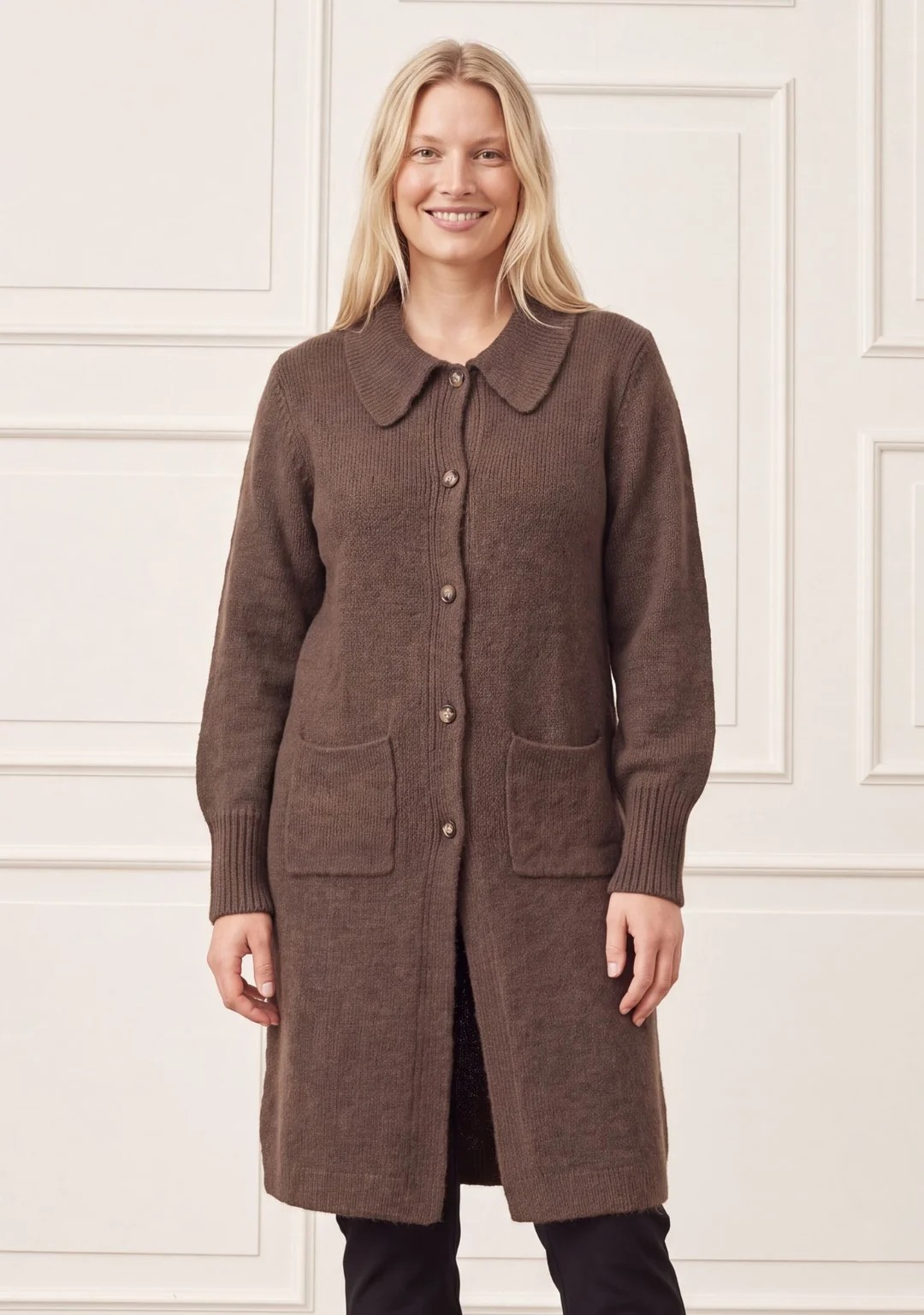 Joa Long Cardigan - Dark Brown - Isay