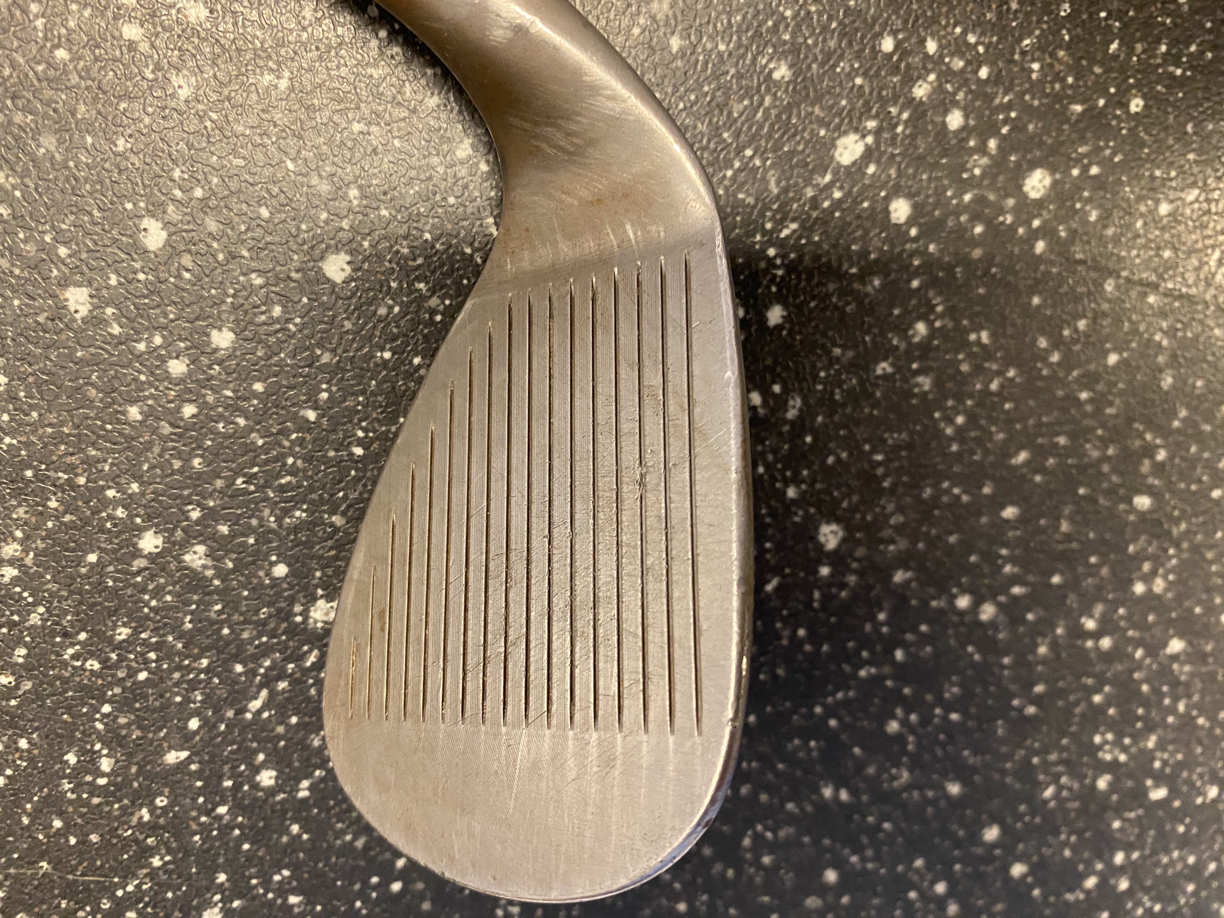 Titleist SM8 Raw  60 grader - 2