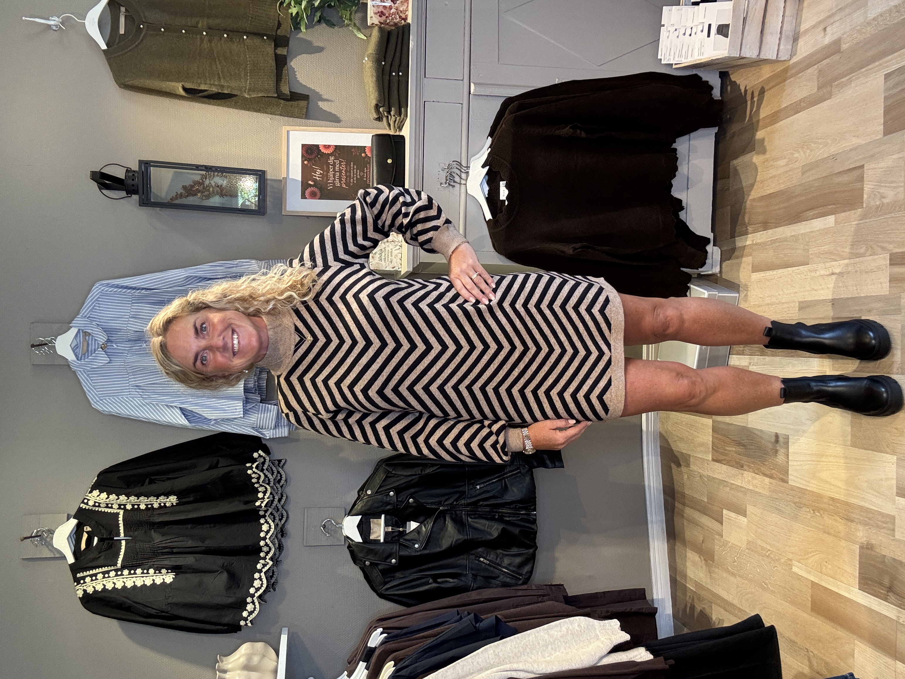 Only Julia Highneck Dress Toasted Coconut