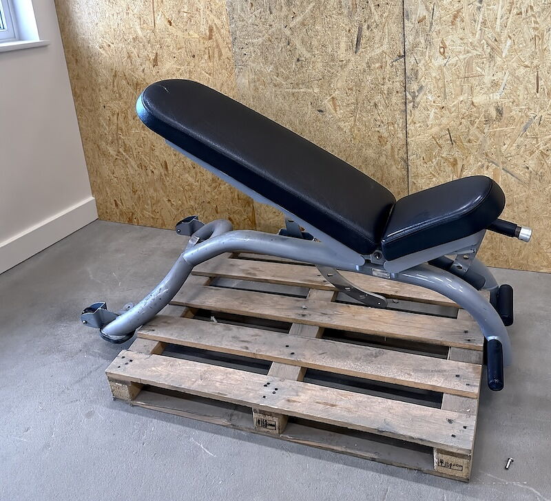 Matrix Aura G3 ställbar bänk