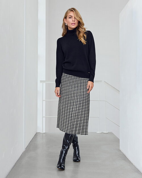 Kjol stickad hundtand offwhite/svart