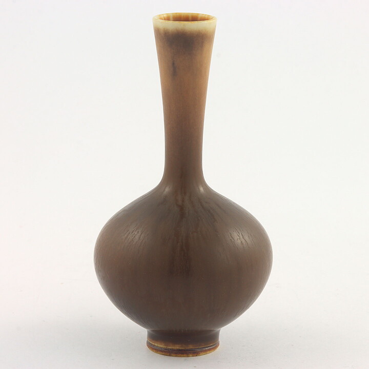 ベルント・フリーベリ  一点もの  斑のある茶色いベース  (9cm)  1963年