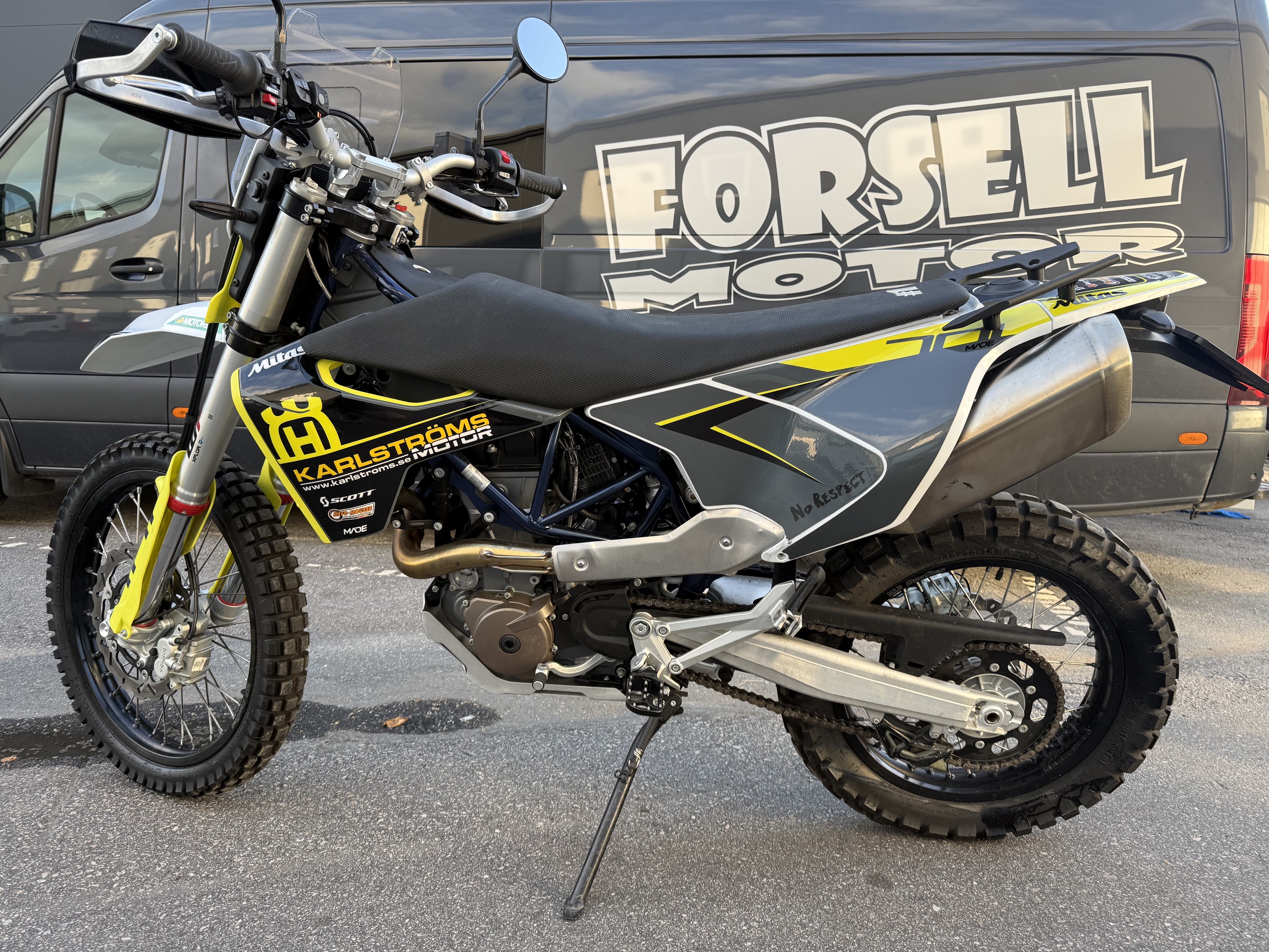 Husqvarna 701 Enduro 2024 / Endast 115mil / Räntefritt 24mån - 2
