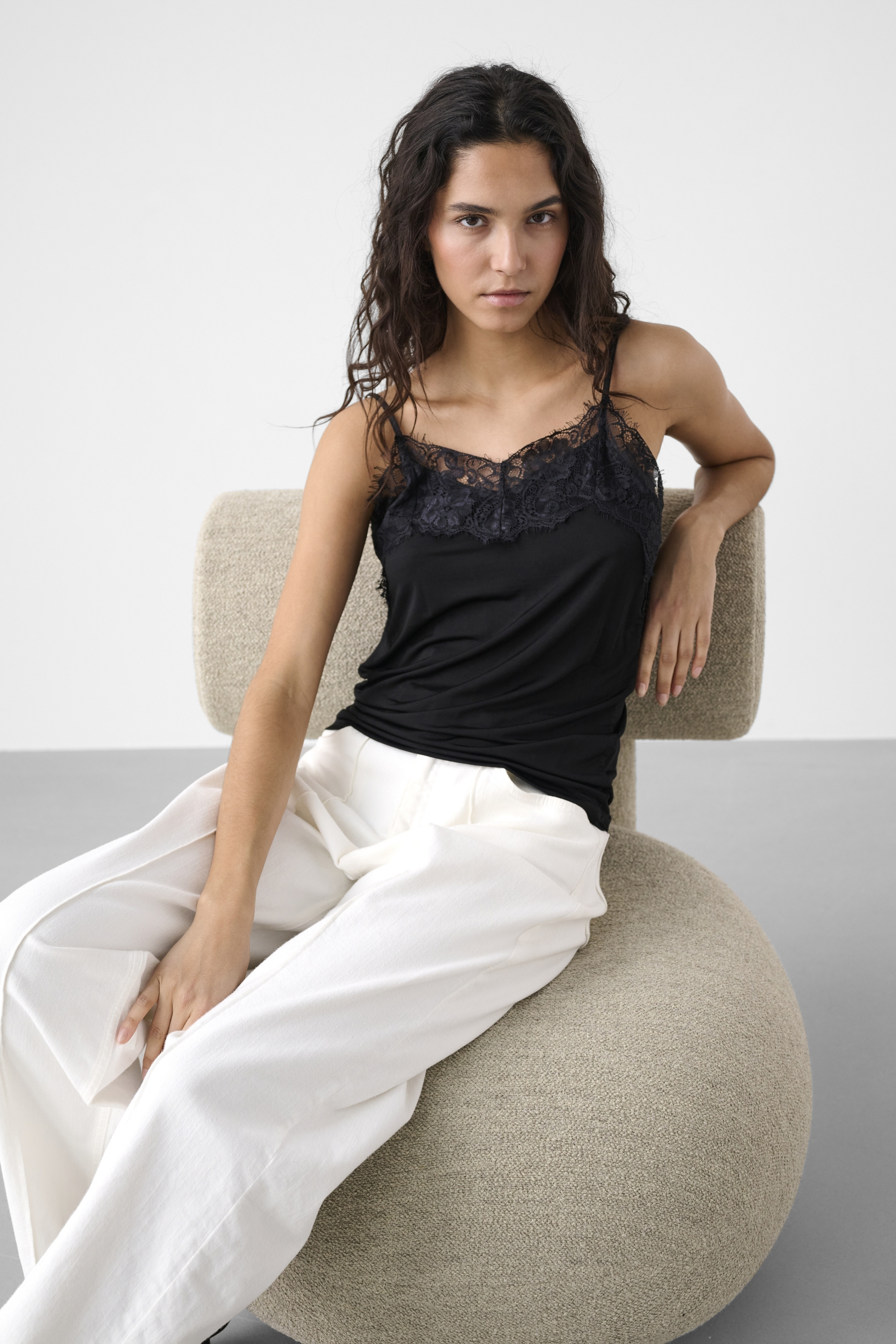 SLClara Singlet Black - 7