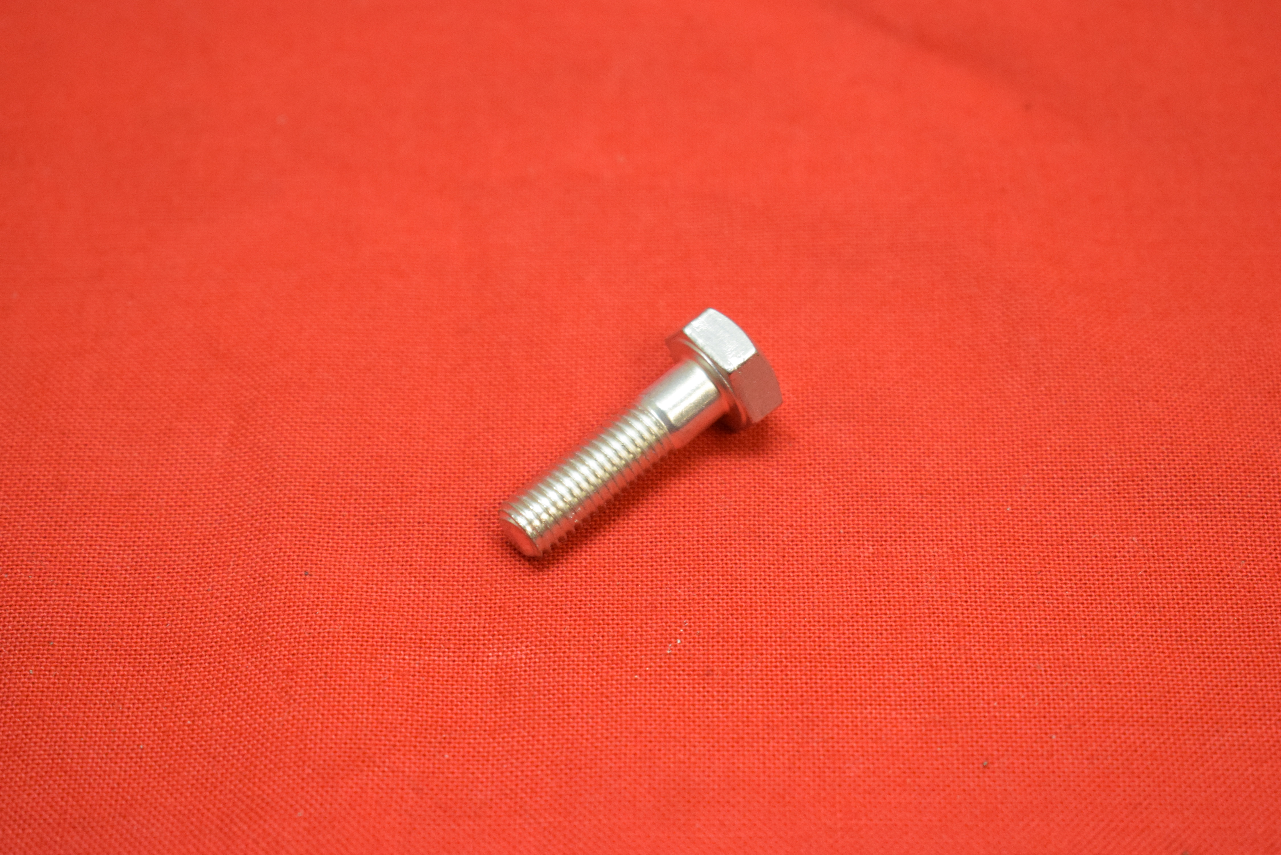 Bolt 1/4''-28 X .875'' CAD