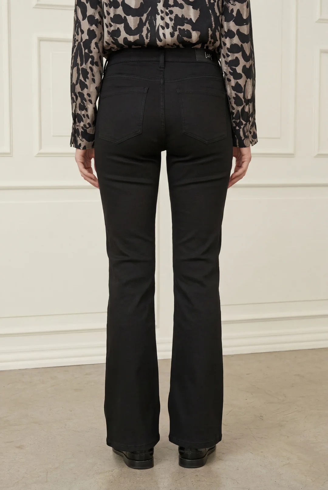 Isay Flare Coated Pant - Black - Isay - 3