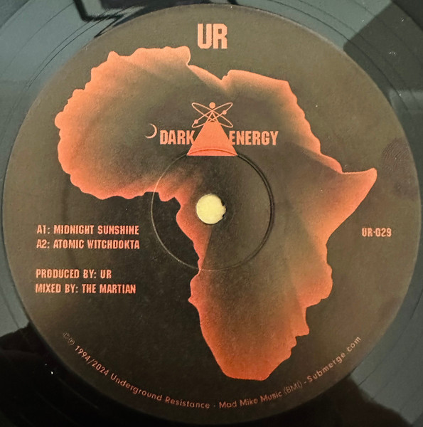 UR - Dark Energy 